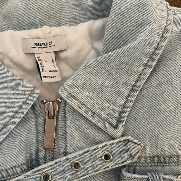 Forever 21 Light Wash Denim linned Jacket - Picture 5 of 5